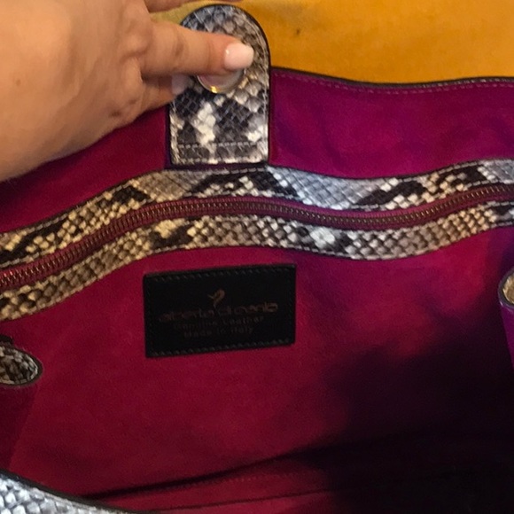 Alberta di Carlo Snake print Leather Tote. - Picture 3 of 5